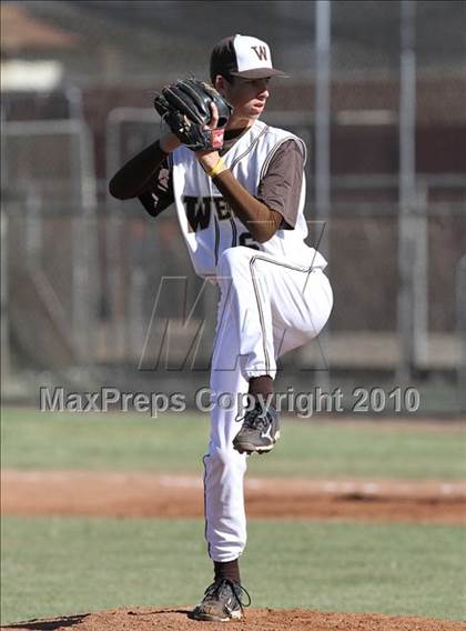 Thumbnail 1 in West vs. Deer Valley (Righetti Spring Classic) photogallery.
