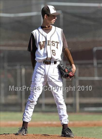 Thumbnail 3 in West vs. Deer Valley (Righetti Spring Classic) photogallery.