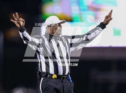 Thumbnail 1 in Park Hill South @ Staley (MSHSAA Class 6 District 8 Playoff) photogallery.
