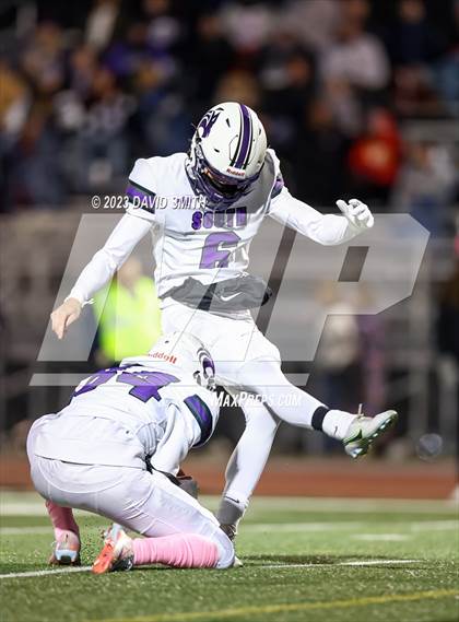 Thumbnail 2 in Park Hill South @ Staley (MSHSAA Class 6 District 8 Playoff) photogallery.