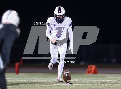 Thumbnail 3 in Park Hill South @ Staley (MSHSAA Class 6 District 8 Playoff) photogallery.