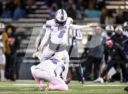 Thumbnail 1 in Park Hill South @ Staley (MSHSAA Class 6 District 8 Playoff) photogallery.