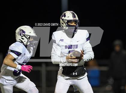 Thumbnail 3 in Park Hill South @ Staley (MSHSAA Class 6 District 8 Playoff) photogallery.