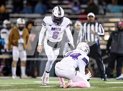 Thumbnail 2 in Park Hill South @ Staley (MSHSAA Class 6 District 8 Playoff) photogallery.