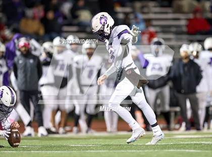 Thumbnail 1 in Park Hill South @ Staley (MSHSAA Class 6 District 8 Playoff) photogallery.