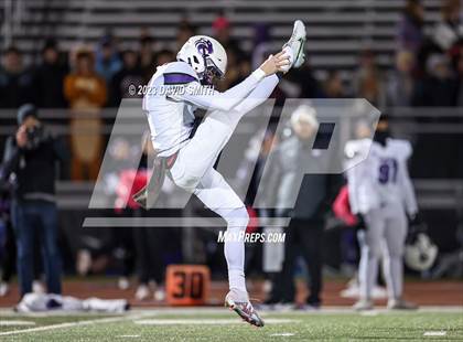 Thumbnail 1 in Park Hill South @ Staley (MSHSAA Class 6 District 8 Playoff) photogallery.