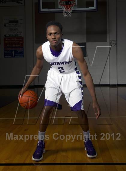 Thumbnail 1 in Southwind (Preseason Top 10 Photo Shoot) photogallery.