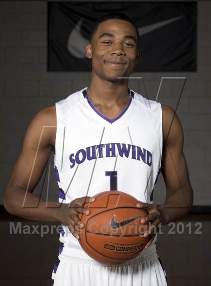 Thumbnail 1 in Southwind (Preseason Top 10 Photo Shoot) photogallery.
