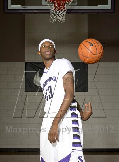 Thumbnail 3 in Southwind (Preseason Top 10 Photo Shoot) photogallery.