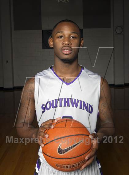 Thumbnail 3 in Southwind (Preseason Top 10 Photo Shoot) photogallery.
