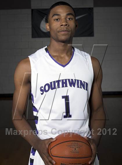 Thumbnail 3 in Southwind (Preseason Top 10 Photo Shoot) photogallery.