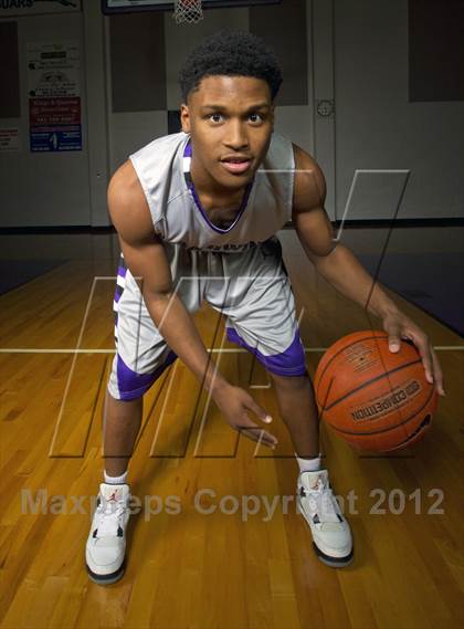 Thumbnail 3 in Southwind (Preseason Top 10 Photo Shoot) photogallery.