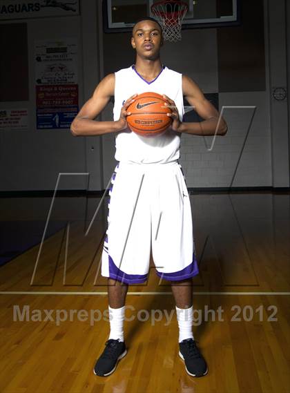 Thumbnail 1 in Southwind (Preseason Top 10 Photo Shoot) photogallery.