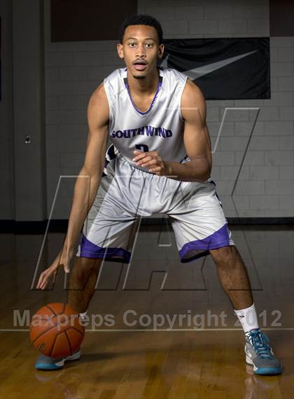 Thumbnail 1 in Southwind (Preseason Top 10 Photo Shoot) photogallery.