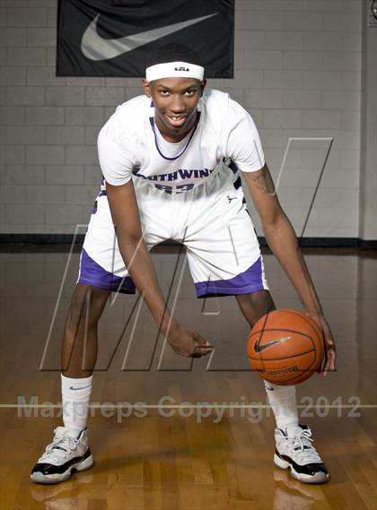 Thumbnail 1 in Southwind (Preseason Top 10 Photo Shoot) photogallery.