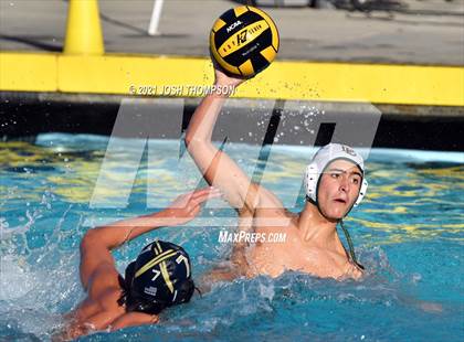 Thumbnail 3 in Long Beach Poly @ Don Lugo photogallery.