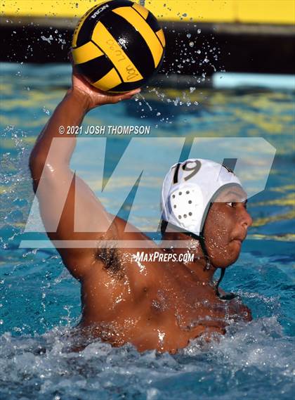 Thumbnail 3 in Long Beach Poly @ Don Lugo photogallery.