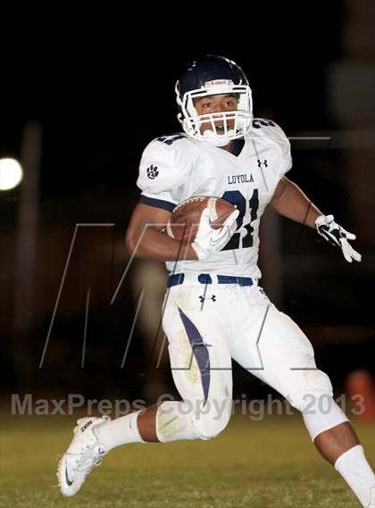 Thumbnail 3 in Loyola @ Lakewood photogallery.