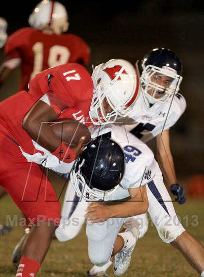 Thumbnail 3 in Loyola @ Lakewood photogallery.