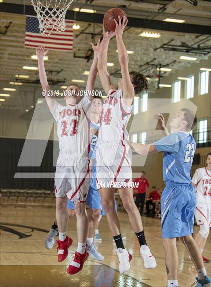 Thumbnail 3 in Thorp vs. Minnesota Valley Lutheran photogallery.