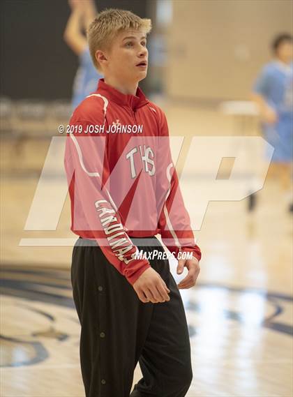 Thumbnail 1 in Thorp vs. Minnesota Valley Lutheran photogallery.