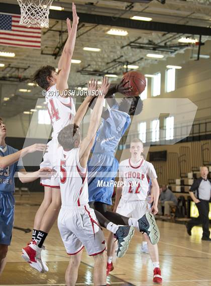 Thumbnail 2 in Thorp vs. Minnesota Valley Lutheran photogallery.