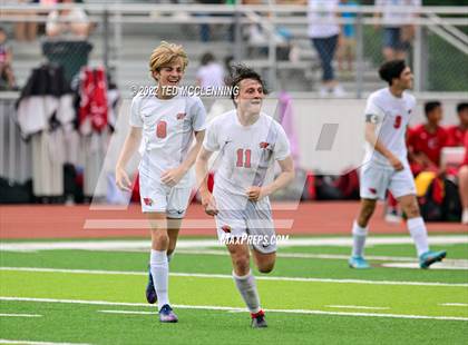 Thumbnail 2 in Clarksville vs. Farmington (AAA 4A State Final) photogallery.