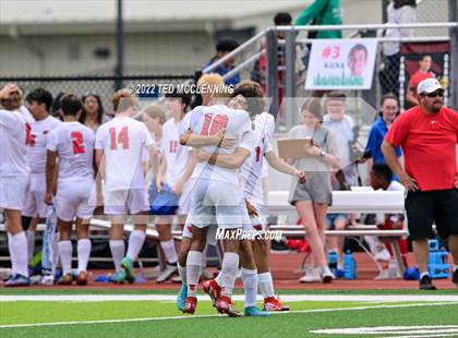 Thumbnail 2 in Clarksville vs. Farmington (AAA 4A State Final) photogallery.