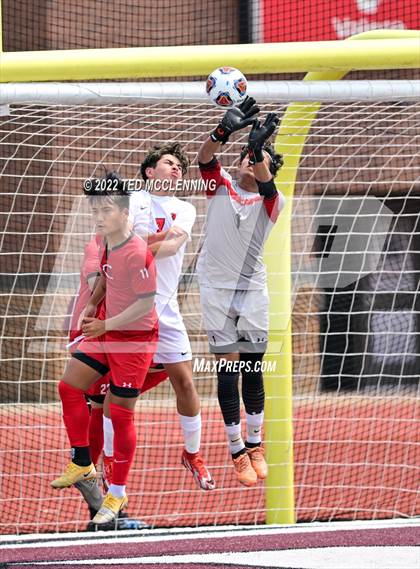 Thumbnail 3 in Clarksville vs. Farmington (AAA 4A State Final) photogallery.