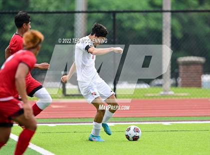 Thumbnail 2 in Clarksville vs. Farmington (AAA 4A State Final) photogallery.