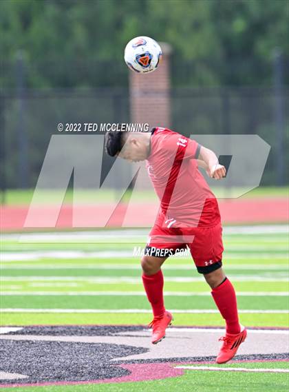 Thumbnail 1 in Clarksville vs. Farmington (AAA 4A State Final) photogallery.