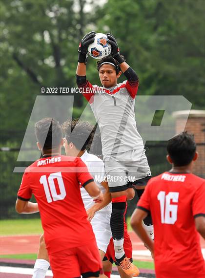 Thumbnail 2 in Clarksville vs. Farmington (AAA 4A State Final) photogallery.
