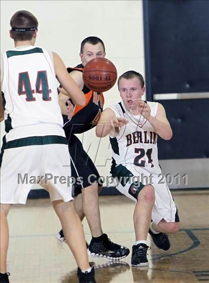 Thumbnail 3 in JV Ripon @ Berlin photogallery.