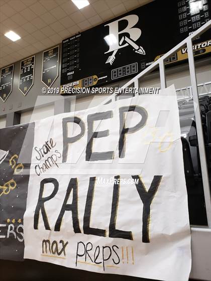 Thumbnail 3 in Broken Arrow TOC Ceremony photogallery.