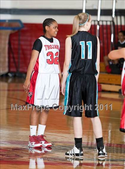 Thumbnail 3 in Pasadena Memorial vs South Houston photogallery.