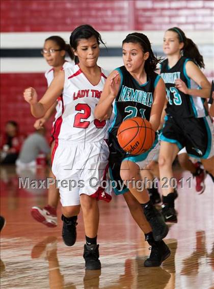 Thumbnail 2 in Pasadena Memorial vs South Houston photogallery.