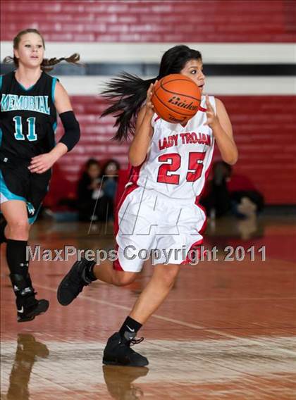 Thumbnail 2 in Pasadena Memorial vs South Houston photogallery.
