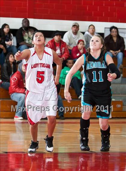 Thumbnail 1 in Pasadena Memorial vs South Houston photogallery.