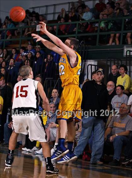 Thumbnail 2 in Gatlinburg-Pittman vs. Pigeon Forge (D3-AAA playoffs) photogallery.
