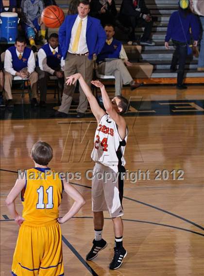 Thumbnail 1 in Gatlinburg-Pittman vs. Pigeon Forge (D3-AAA playoffs) photogallery.