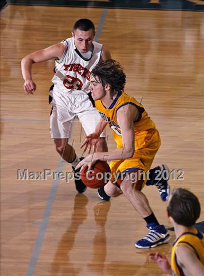 Thumbnail 1 in Gatlinburg-Pittman vs. Pigeon Forge (D3-AAA playoffs) photogallery.