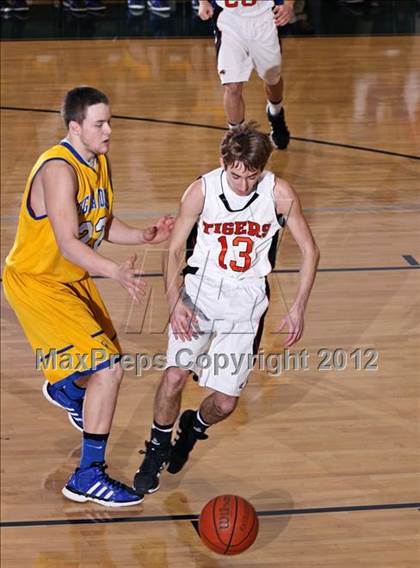 Thumbnail 2 in Gatlinburg-Pittman vs. Pigeon Forge (D3-AAA playoffs) photogallery.