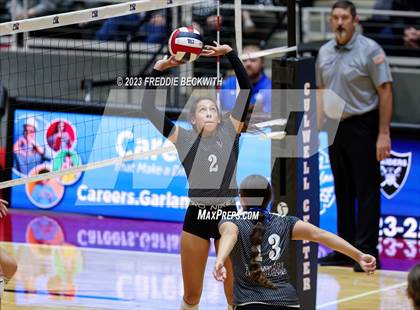Thumbnail 3 in Randall vs. Salado (UIL 4A Volleyball Semi-Final) photogallery.