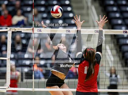 Thumbnail 3 in Randall vs. Salado (UIL 4A Volleyball Semi-Final) photogallery.