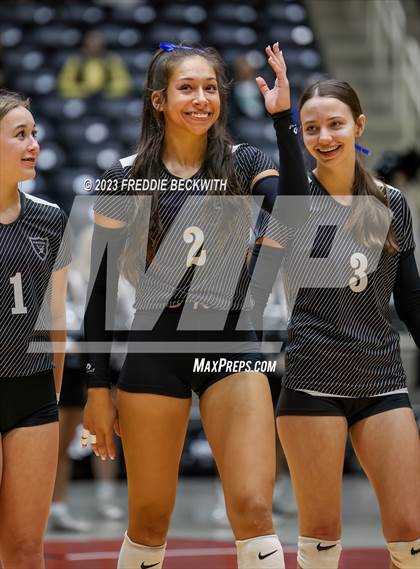 Thumbnail 3 in Randall vs. Salado (UIL 4A Volleyball Semi-Final) photogallery.