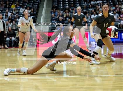 Thumbnail 3 in Randall vs. Salado (UIL 4A Volleyball Semi-Final) photogallery.