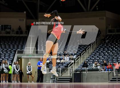 Thumbnail 3 in Randall vs. Salado (UIL 4A Volleyball Semi-Final) photogallery.