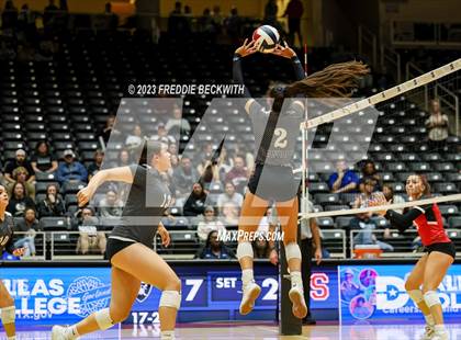 Thumbnail 2 in Randall vs. Salado (UIL 4A Volleyball Semi-Final) photogallery.