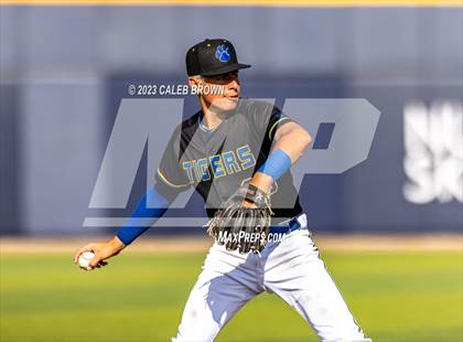 Thumbnail 2 in Orem vs. Timpanogos (UHSAA 5A Bracket 2 Round 1) photogallery.