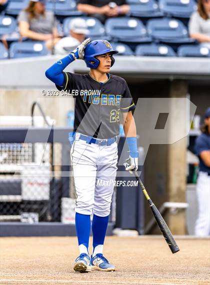 Thumbnail 2 in Orem vs. Timpanogos (UHSAA 5A Bracket 2 Round 1) photogallery.
